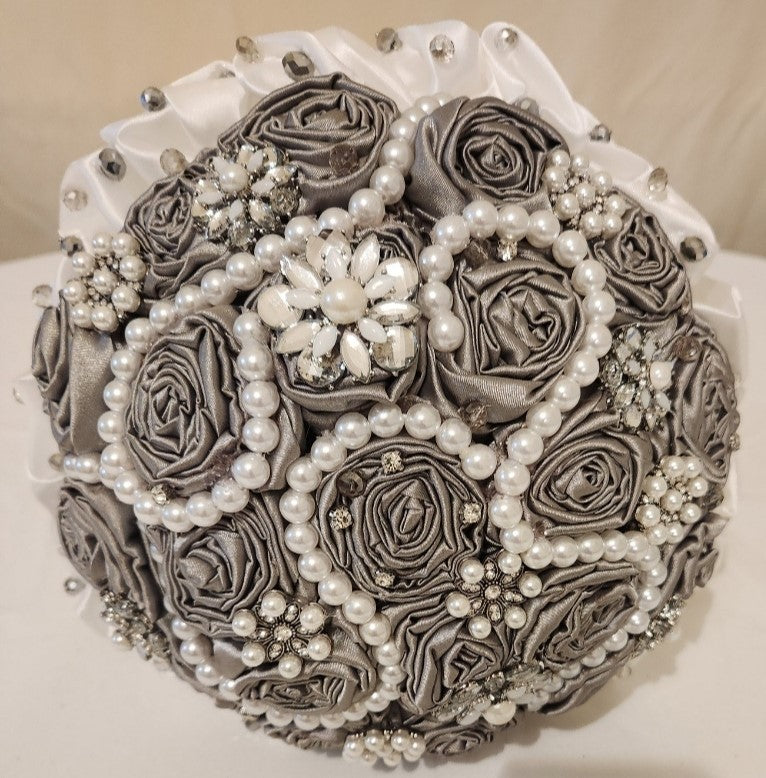 Lovely Gray & White